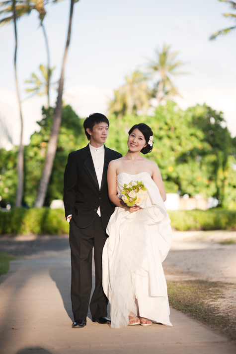 Bride and Groom in front of Kahala Resort