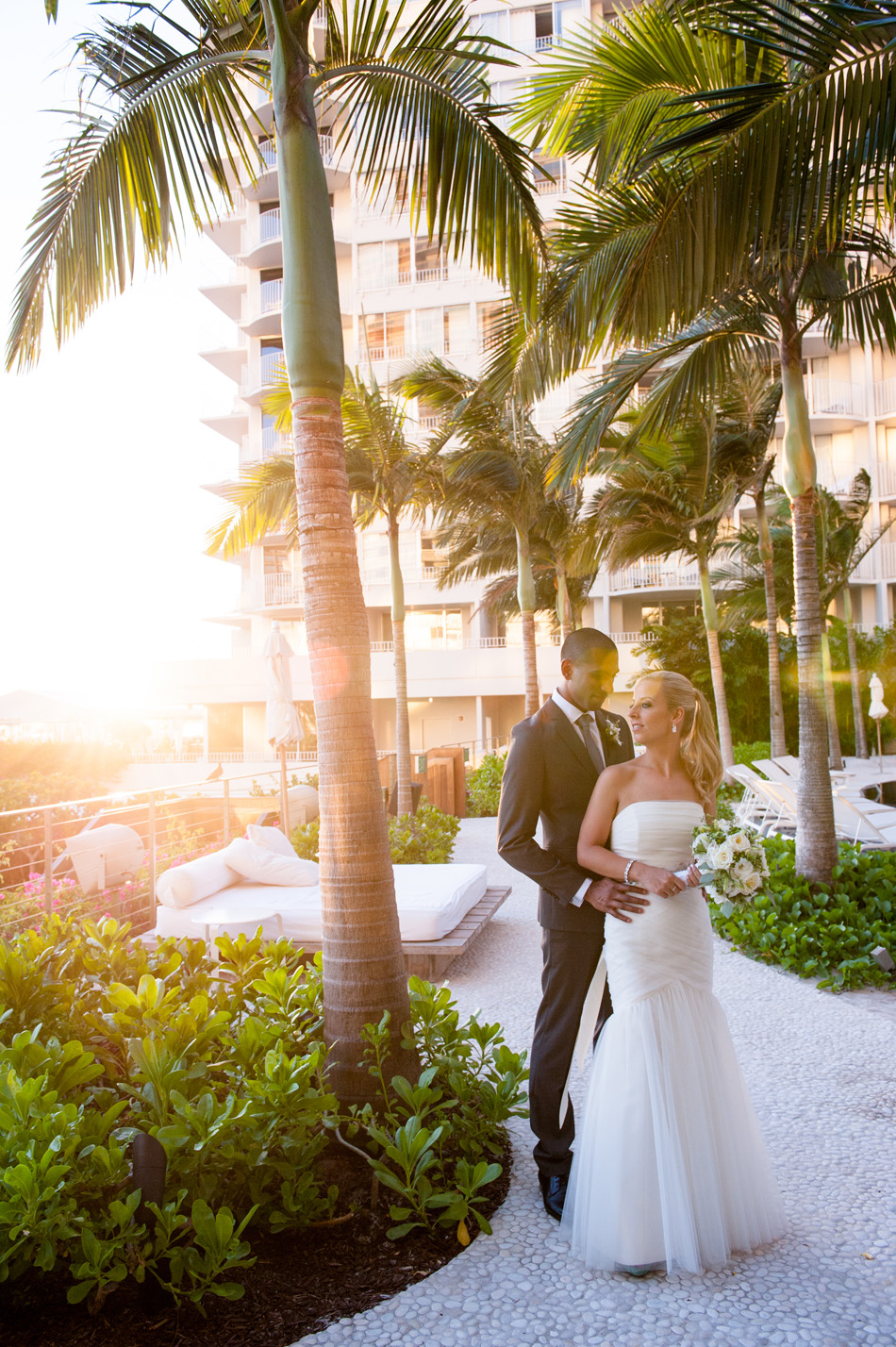 The Modern Honolulu Wedding Photography