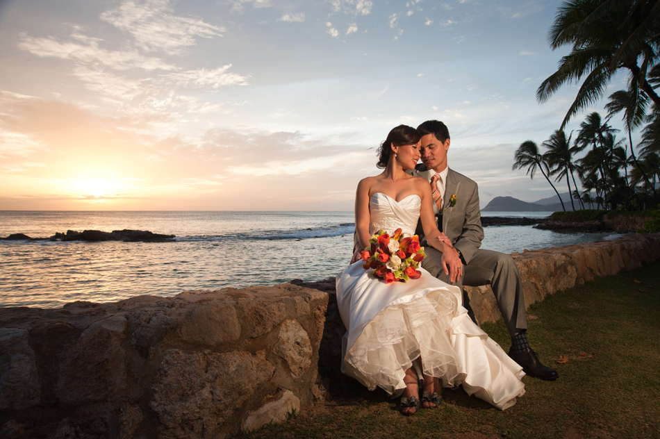 Hawaii's Top Wedding Photography at Lanikuhonua