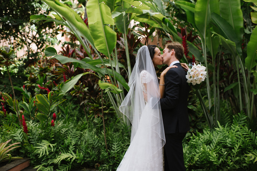 Royal-Hawaiian-Wedding-Photographer-27