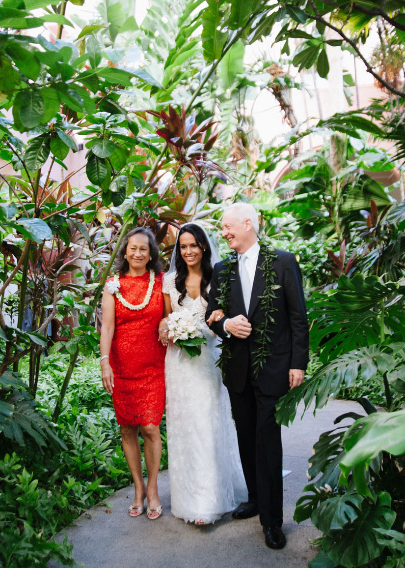 Royal-Hawaiian-Wedding-Photographer-50