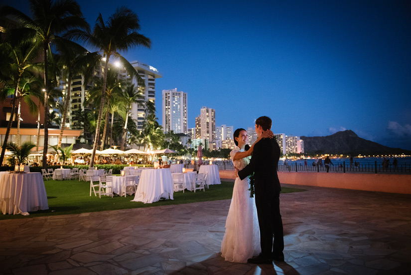 Royal-Hawaiian-Wedding-Photographer-83