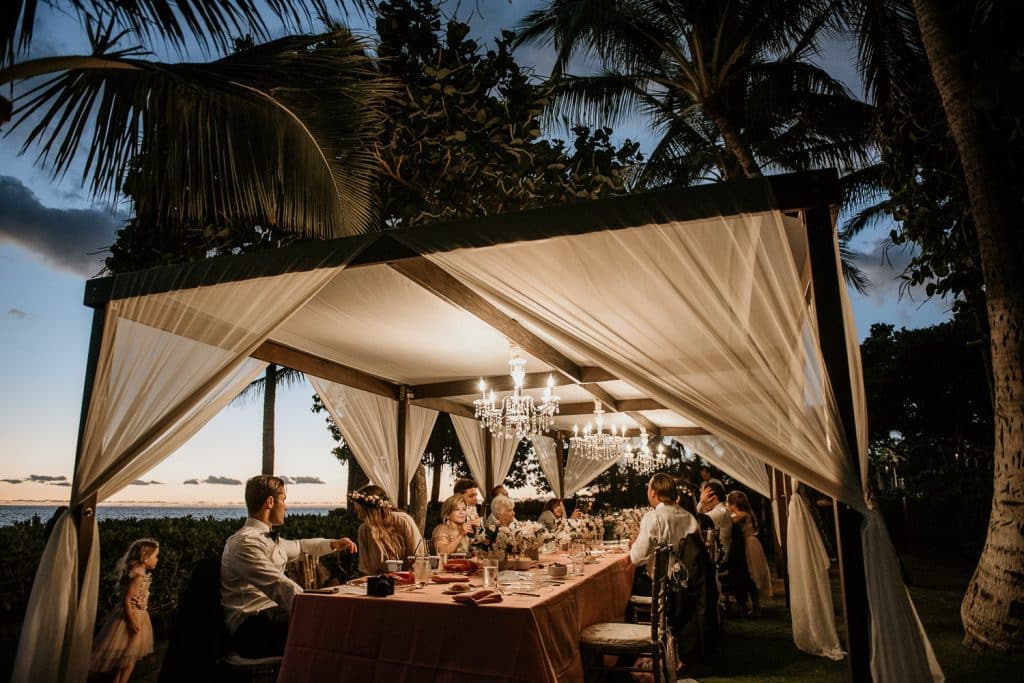 Eventures Hawaii, Mood Event, Yvonne Floral Reception Design