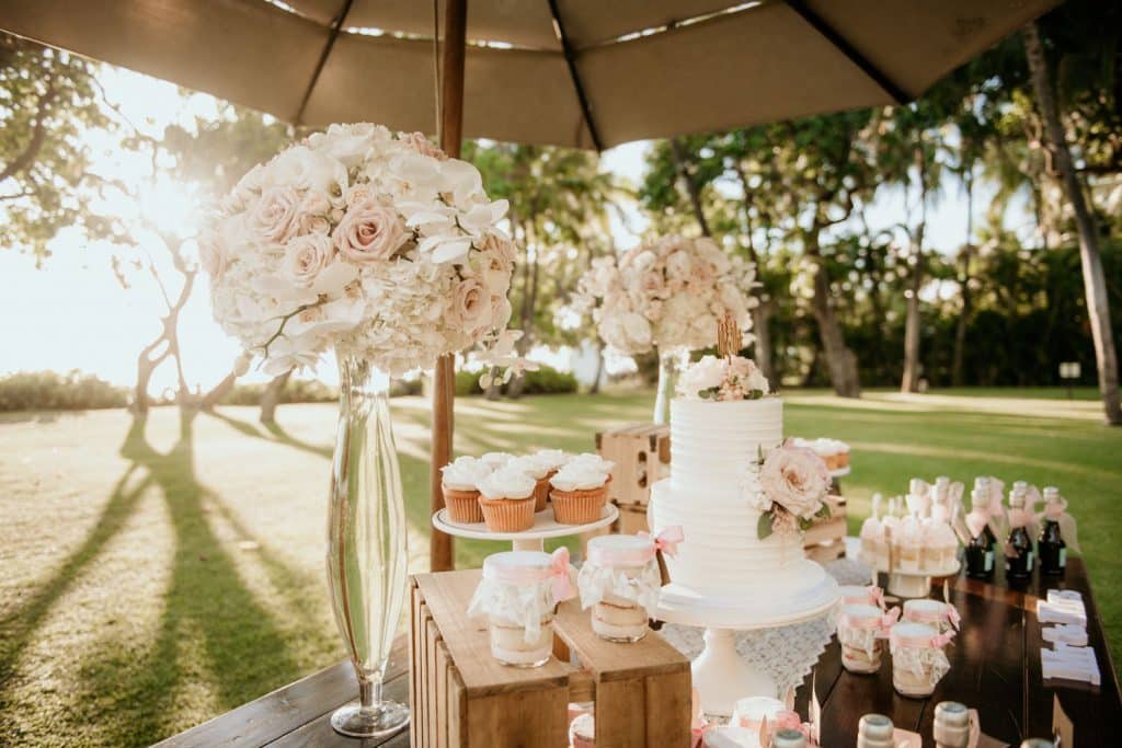 Wedding Decor and Cake
